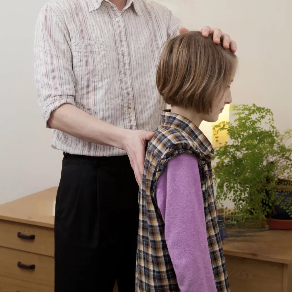 Teenager-Osteopathy-Bristol-The-Courtyard-Osteopathy-001 Teenager-Osteopathy-Bristol-The-Courtyard-Osteopathy-001